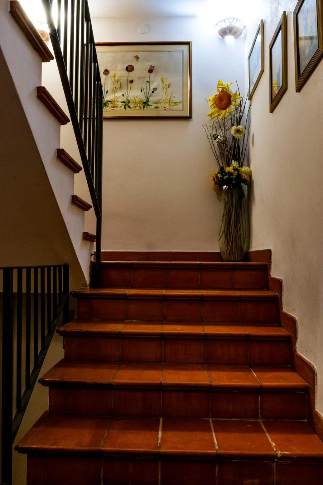Palazzo Vaaz Apartment Mola di Bari Luaran gambar