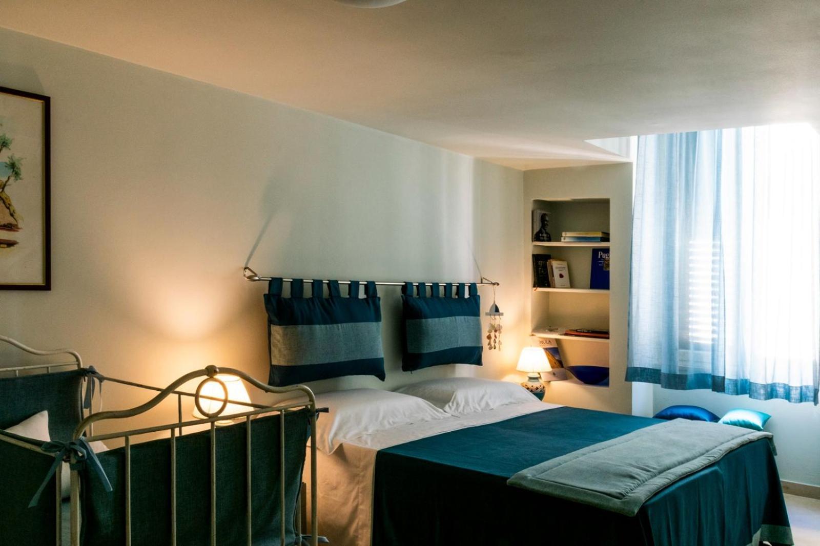 Palazzo Vaaz Apartment Mola di Bari Luaran gambar