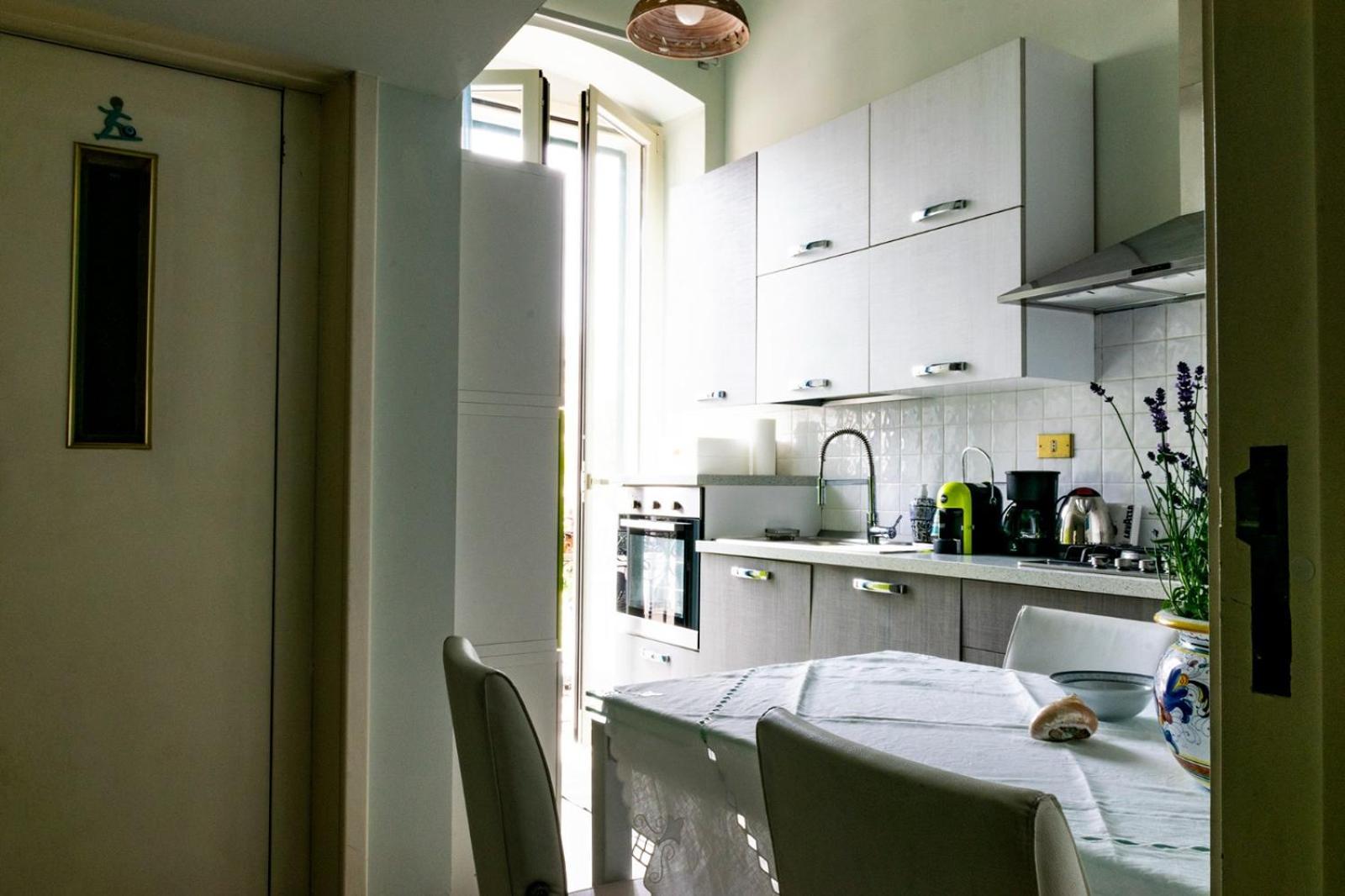 Palazzo Vaaz Apartment Mola di Bari Luaran gambar
