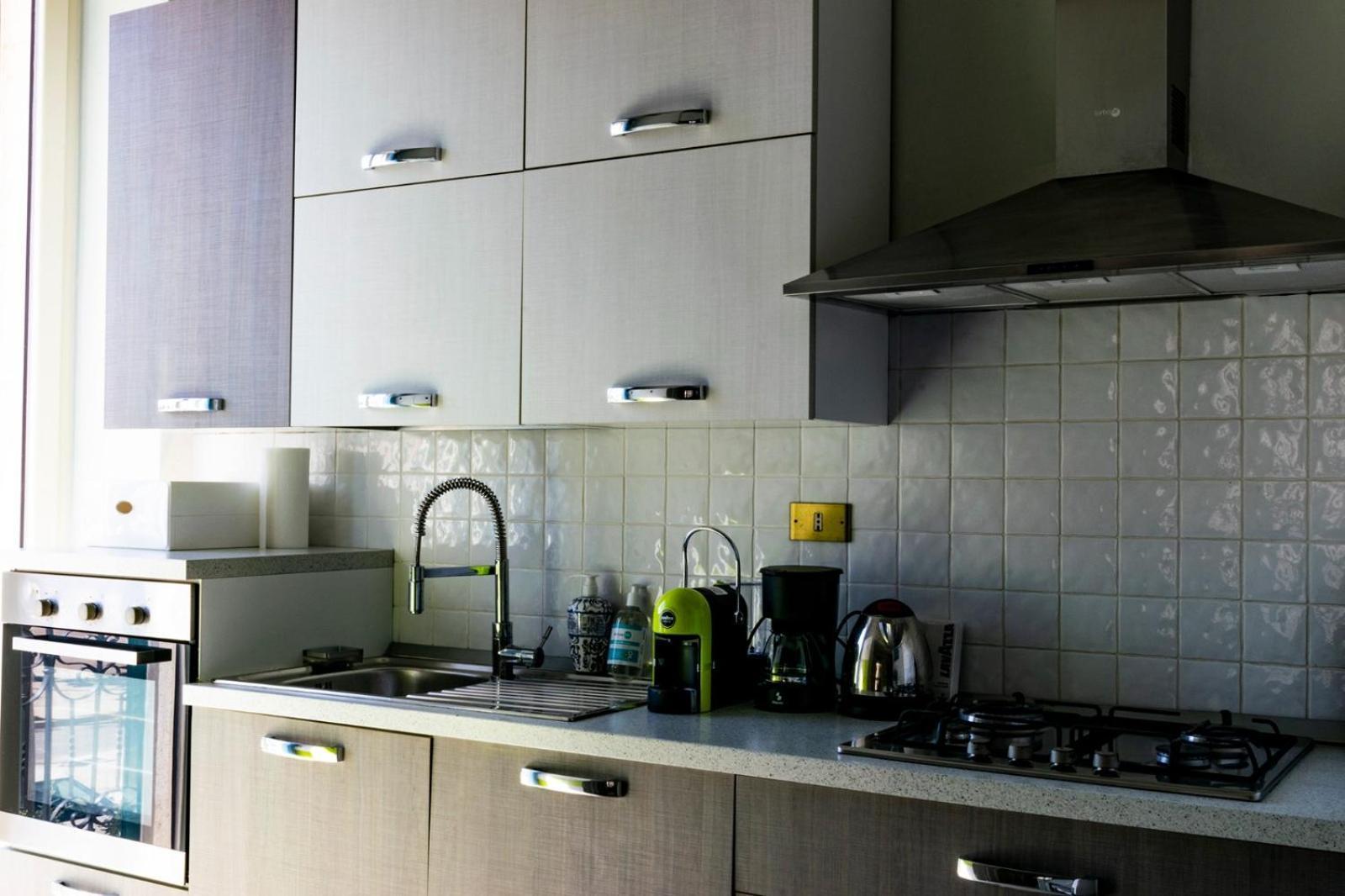 Palazzo Vaaz Apartment Mola di Bari Luaran gambar